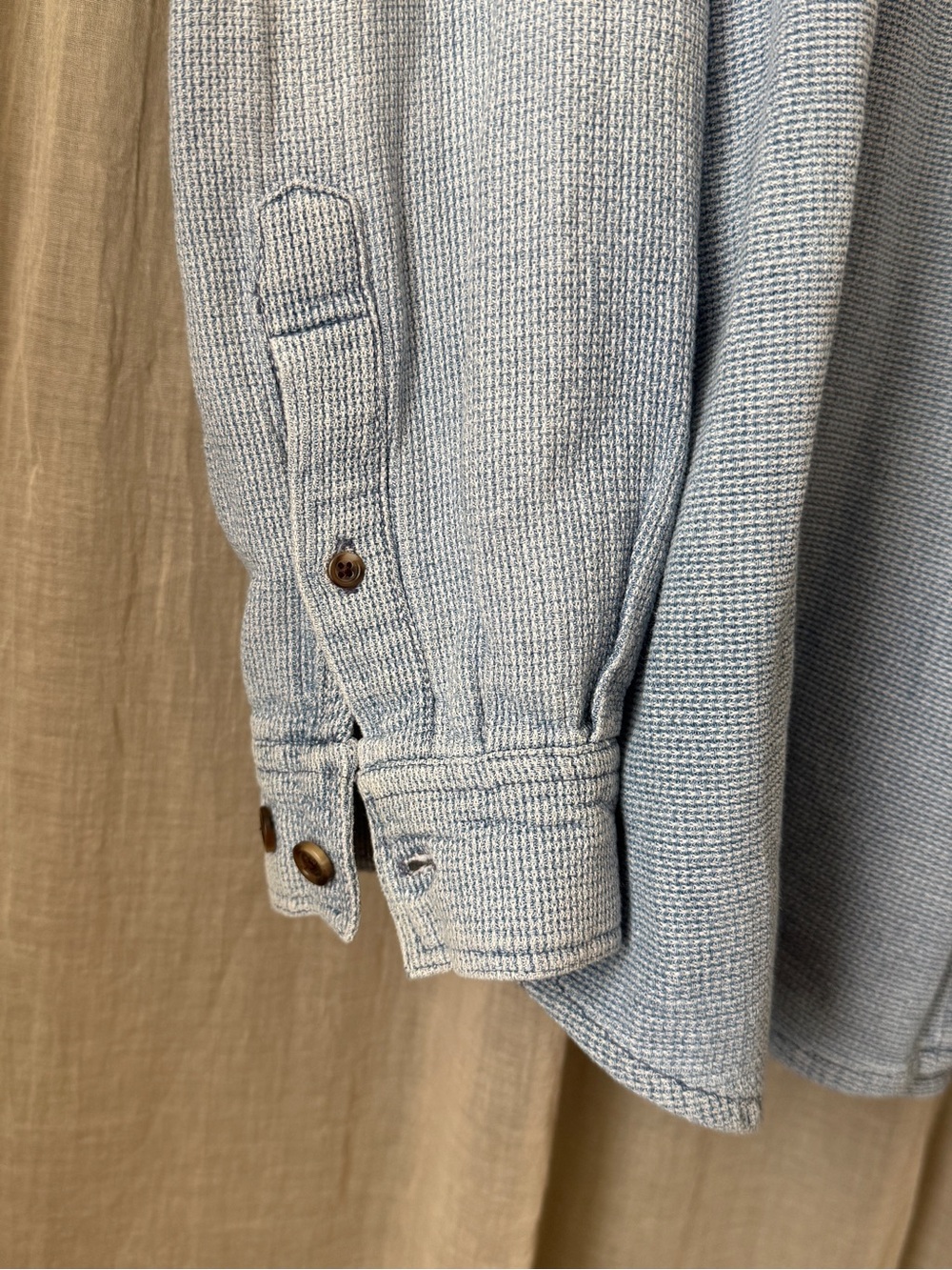 Vintage St. John’s bay textured light blue button down shirt - Picture 4 of 6
